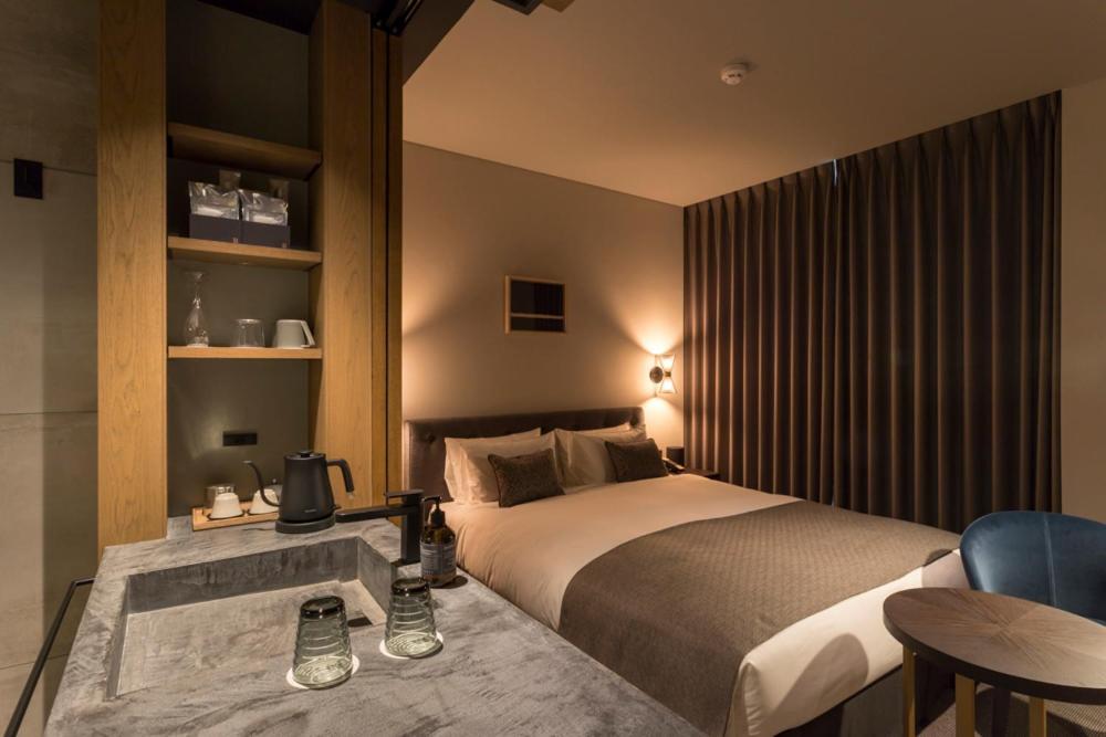 โรงแรมคานาตะ โรงแรม