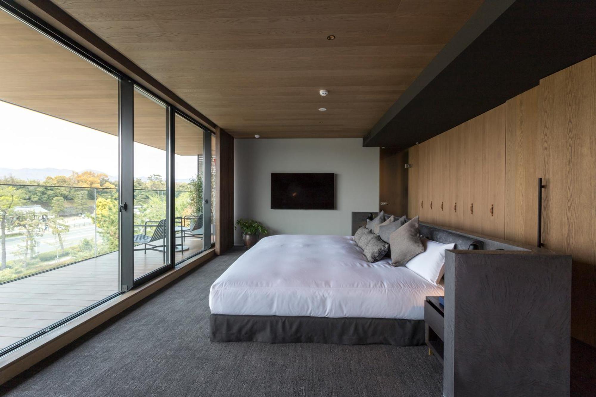 โรงแรม โรงแรมคานาตะ 4*